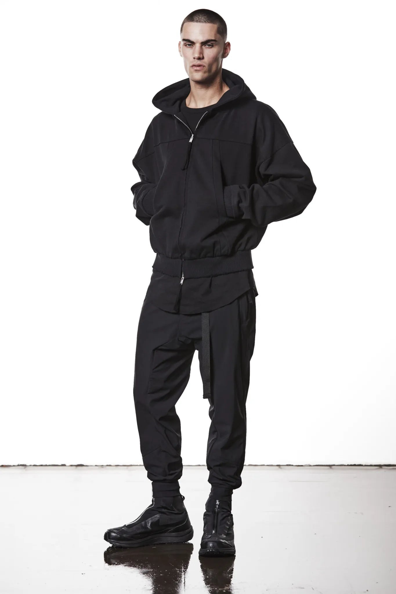 Black hoodie - msj689