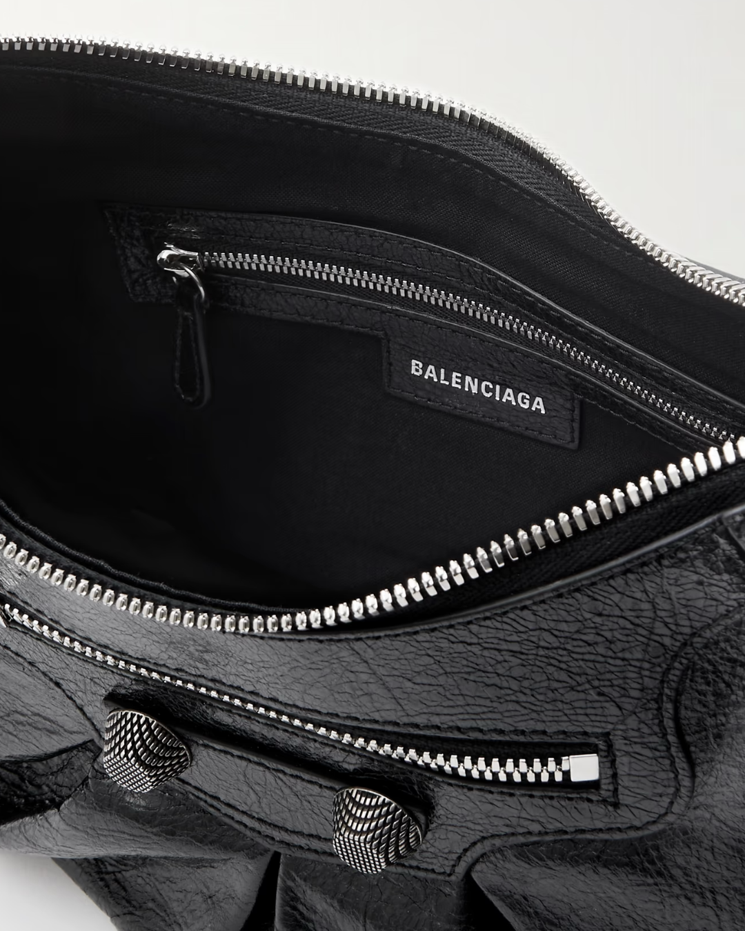 Le cagole small shoulder bag in black