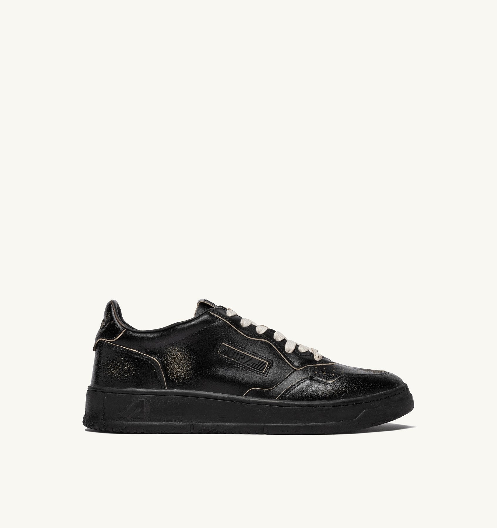 MEDALIST LOW SUPER VINTAGE SNEAKERS IN BLACK LEATHER