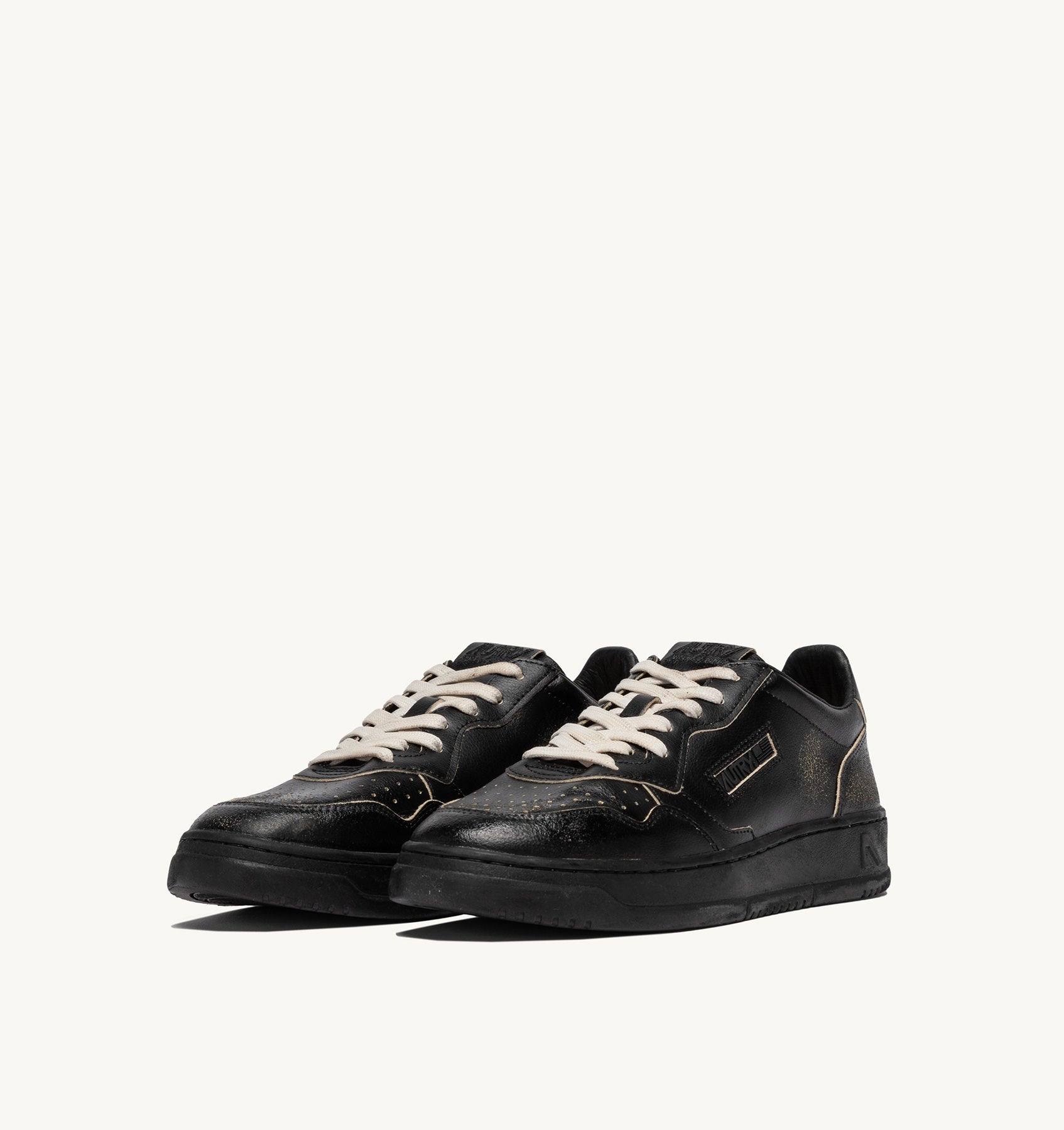 MEDALIST LOW SUPER VINTAGE SNEAKERS IN BLACK LEATHER