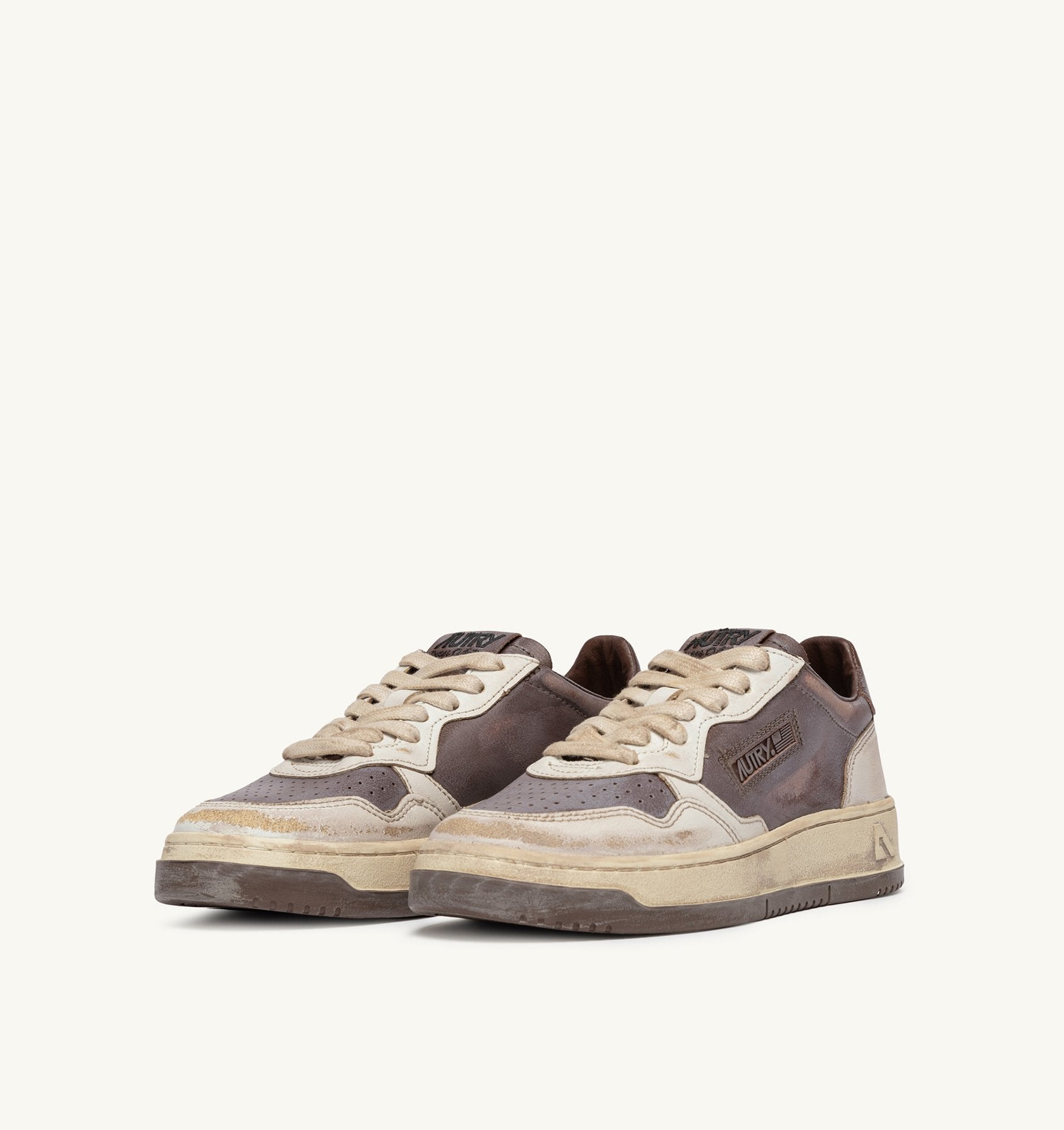 MEDALIST LOW SUPER VINTAGE SNEAKERS IN MUD PATRIDGE AND WHITE LEATHER