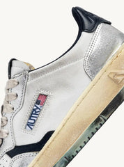 Super Vintage Medalist Low Sneakers In White, Space And Silver Leather