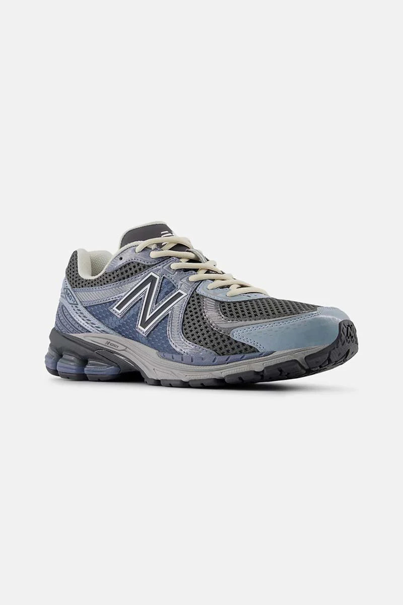 860 v2 sneakers