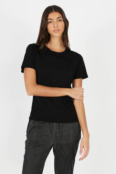 W Standard Tee - jet black