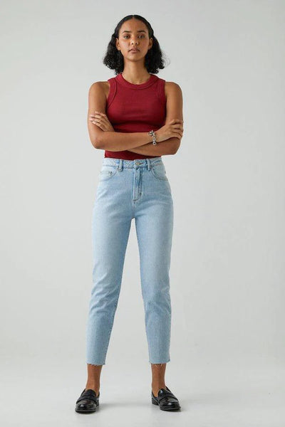 Lola Mom Jeans Morning Blue