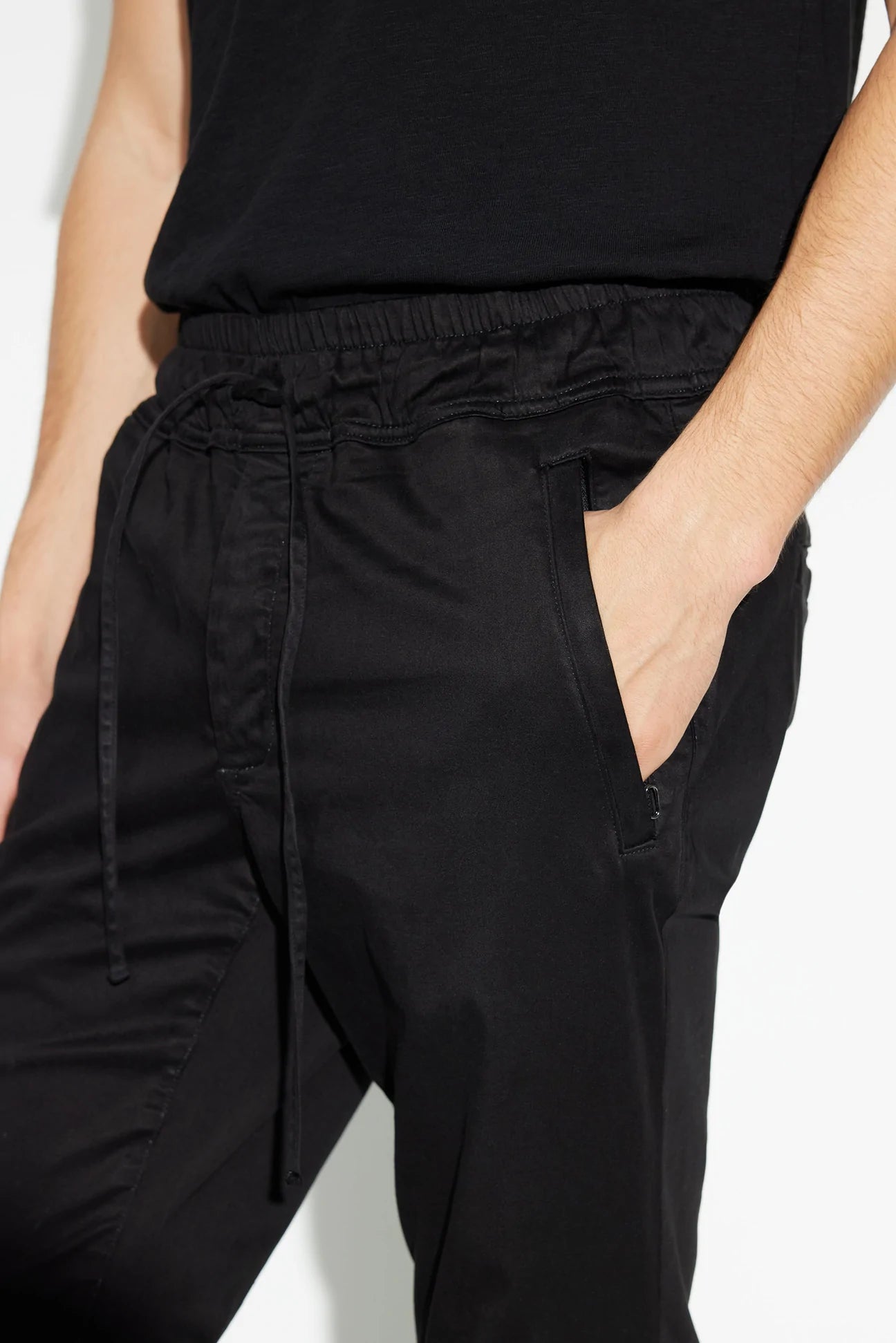 The Simon Pant - Jet Black