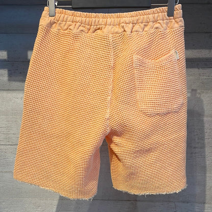 Ligirs orange shorts