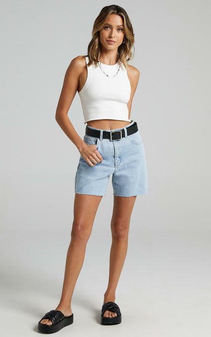 Claudia cut off Walk away shorts